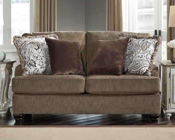 Braemar Benchcraft Loveseat image