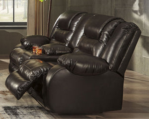 Vacherie Signature Design by Ashley Loveseat image