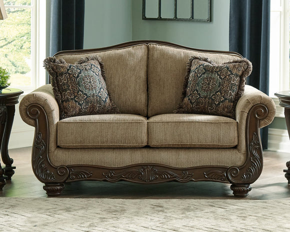 Briaroaks Benchcraft Loveseat image