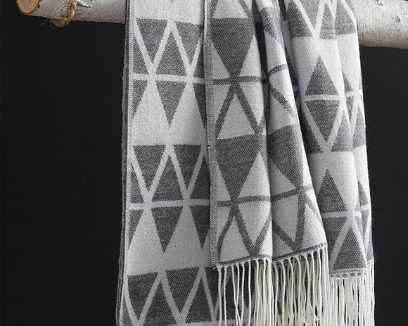Noemi Signature Design by Ashley Throw Set of 3 image