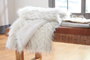 Calisa Signature Design by Ashley Throw Set of 3 image