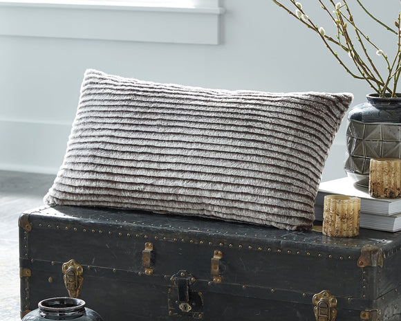 Metea Signature Design by Ashley Pillow Set of 4 image