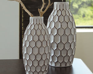 Dionna Signature Design by Ashley Vase Set of 2 image