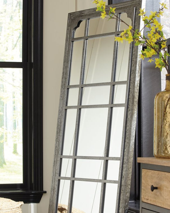 Remy Signature Design by Ashley Mirror image