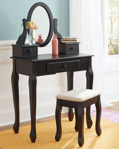 Huey Vineyard Signature Design by Ashley Vanity image