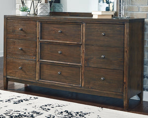 Kisper Signature Design by Ashley Dresser image