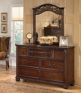 Leahlyn Signature Design by Ashley Bedroom Mirror image
