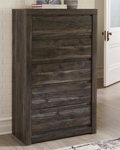 Vay Bay Benchcraft Charcoal Chest of Drawers image