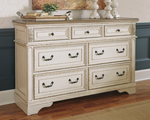 Realyn Signature Design by Ashley Dresser image
