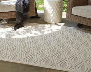 Kylea Signature Design by Ashley Rug Large image